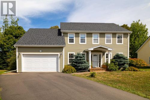 55 Sheffield Cres, Charlottetown, PE, C1E2G8 | Card Image