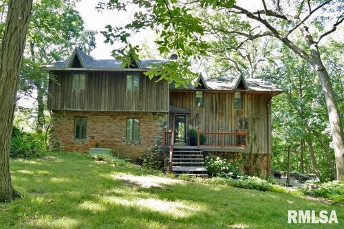 706 Banta Rd, Lowpoint, IL, 61545-7578 | Card Image