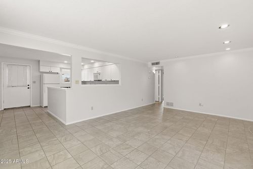 52-4114 E Calle Redonda, Phoenix, AZ, 85018-3765 | Card Image