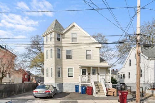 40-38-40 Hurd St, Melrose, MA, 02176-3712 | Card Image
