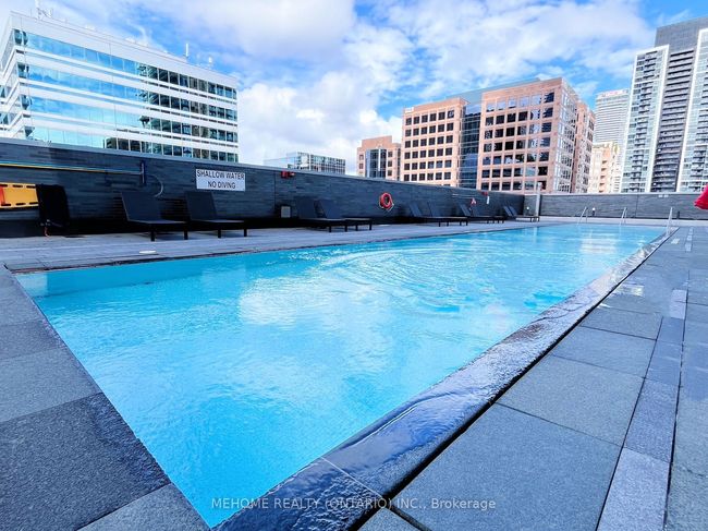 2105 - 50 Charles St E, Condo with 2 bedrooms, 1 bathrooms and null parking in Toronto ON | Image 13