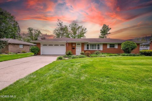 2328 Kneer Dr, Toledo, OH, 43614-3022 | Card Image