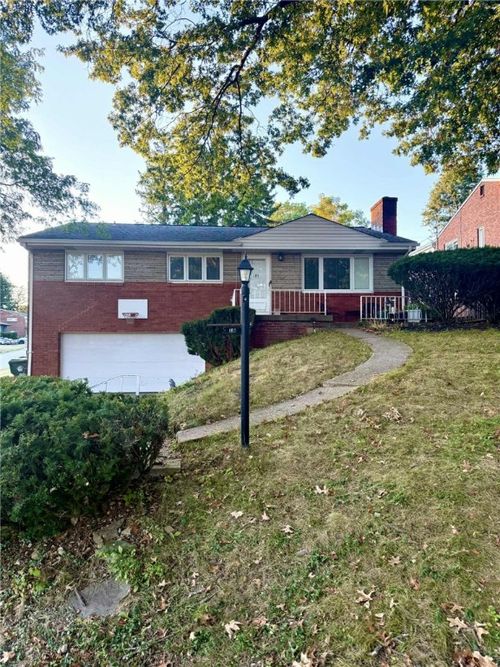 185 Peach Dr, Pittsburgh, PA, 15236-2145 | Card Image