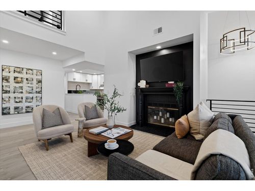 205-170 S Jackson St, Denver, CO, 80209-3195 | Card Image