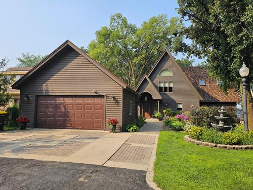 3700 N Eagle Rd, Willmar, MN, 56201-9119 | Card Image