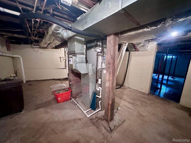 1 1 St St, House other with 3 bedrooms, 1 bathrooms and null parking in Yale MI | Image 28