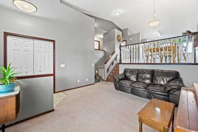 250 Cimarron Blvd, House detached with 4 bedrooms, 2 bathrooms and 2 parking in Okotoks AB | Image 3