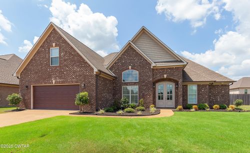 175 Moses Dr, Jackson, TN, 38305-6937 | Card Image