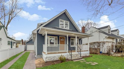 51 Hapsburg Pl, Hempstead, NY, 11550-7511 | Card Image