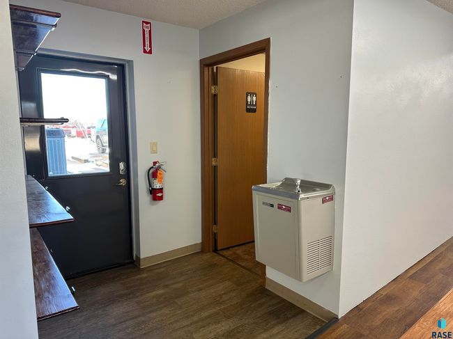 911 Sixth St, Home with 0 bedrooms, 2 bathrooms and null parking in Freeman SD | Image 40