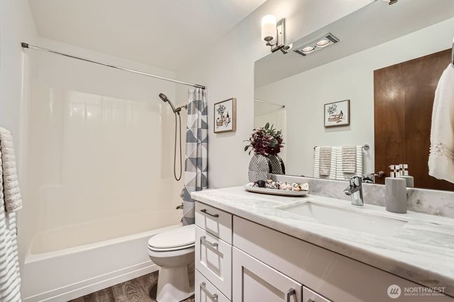 APT-101 - 3434 25 Th Ave W, Condo with 2 bedrooms, 2 bathrooms and 1 parking in Seattle WA | Image 17