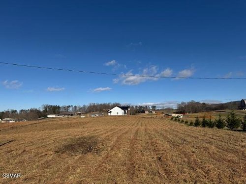 162 County Line Rd, Dandridge, TN, 37725-7350 | Card Image