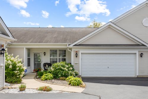 13517 Hemlock Rd, Huntley, IL, 60142-6358 | Card Image