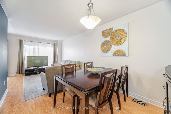 21 Cedarbrook Rd, House attached with 3 bedrooms, 3 bathrooms and 1 parking in Brampton ON | Image 6