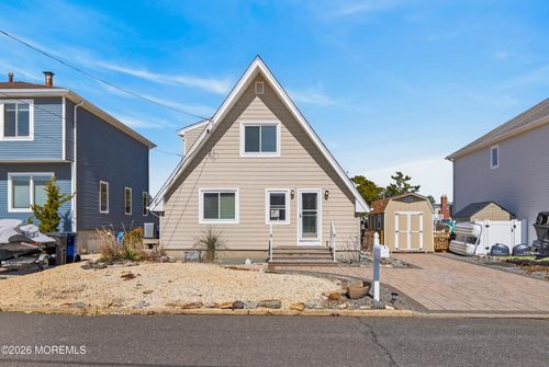 13 Clearwater Way, Toms River, NJ, 08753-2011 | Card Image