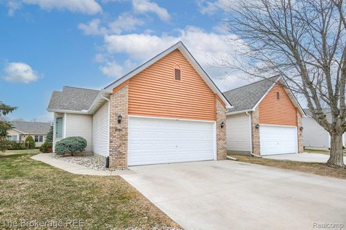 9390 Rayna Dr, Davison, MI, 48423-2854 | Card Image