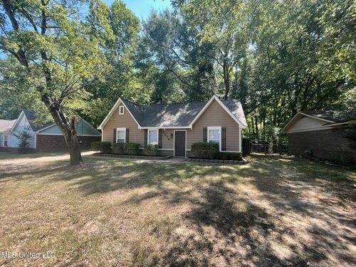 5579 Chapel Hill Dr, Horn Lake, MS, 38637-9522 | Card Image