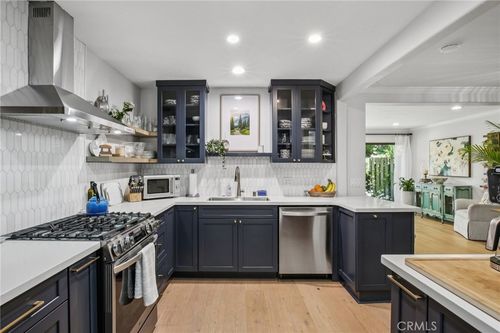 20 Seaview Dr N, Rolling Hills Estates, CA, 90274-5706 | Card Image