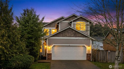 18135 72nd Ave E, Puyallup, WA, 98375-1847 | Card Image