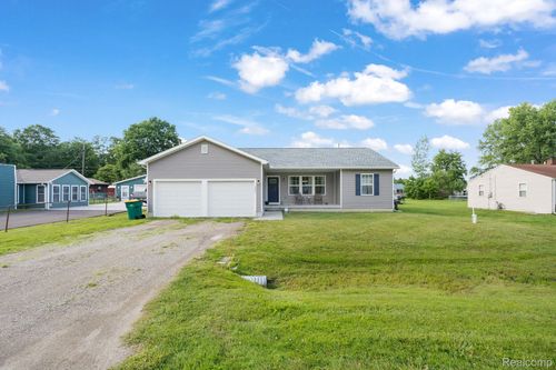 5074 Burma Rd, Kimball, MI, 48074-3207 | Card Image