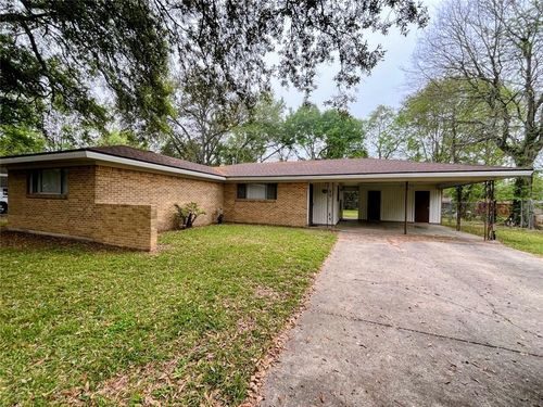 5210 Chestnut Dr, Alexandria, LA, 71302-2313 | Card Image