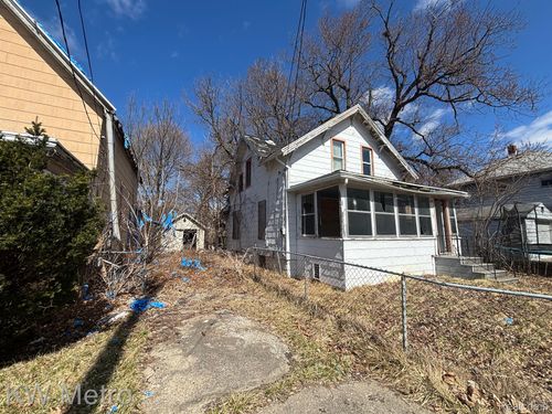 235 Page St, Flint, MI, 48505-4639 | Card Image