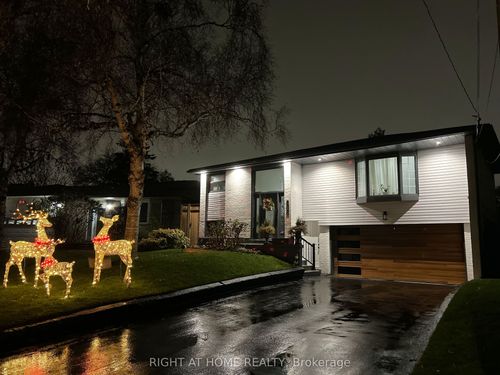 808 Sanok Dr, Pickering, ON, L1W2P9 | Card Image