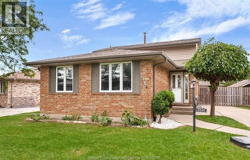 lower-9597 Avery Lane, Windsor, ON, N8R2C1 | Card Image