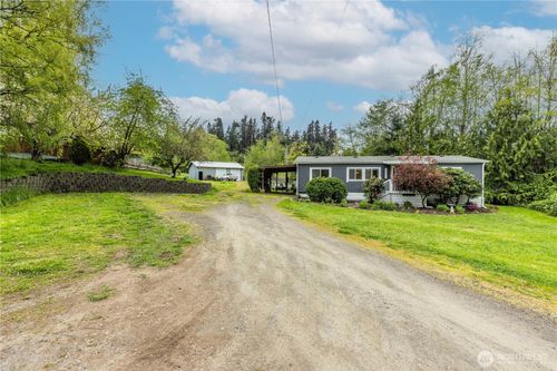 11811 Ne Jefferson Point Rd, Kingston, WA, 98346-9219 | Card Image