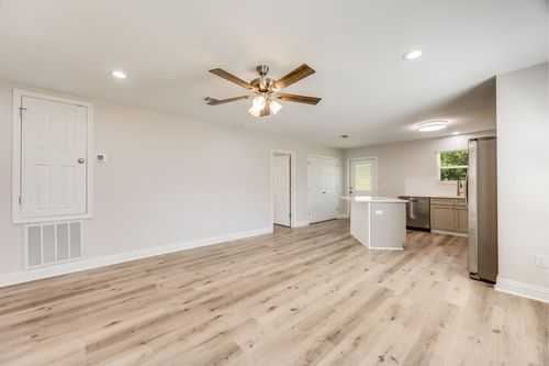 3871 2nd Ave, Laurel Hill, FL, 32567-2105 | Card Image