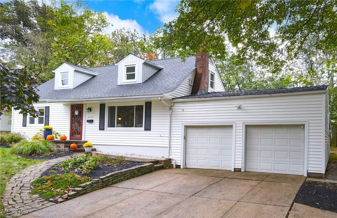 3115 E Edgerton Road, For Sale in Silver Lake Zoocasa