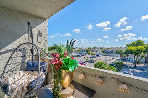 apt-2456-10000 Nw 80th Ct, Hialeah Gardens, FL, 33016-2233 | Card Image