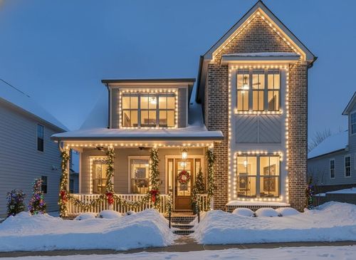 7897 Honeycomb Ln, Chattanooga, TN, 37421-5556 | Card Image