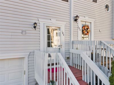 184 Mountain Dr, Townhouse with 3 bedrooms, 2 bathrooms and 2 parking in Carnegie PA | Image 2