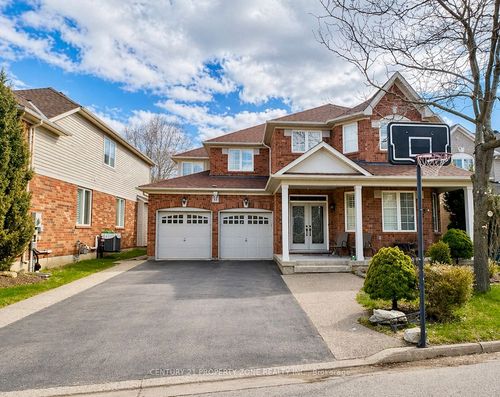 27 Dellgrove Cir, Cambridge, ON, N1T2J8 | Card Image