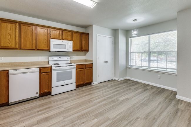 1514 Paint Brush Dr, House other with 3 bedrooms, 2 bathrooms and 2 parking in Lockhart TX | Image 7