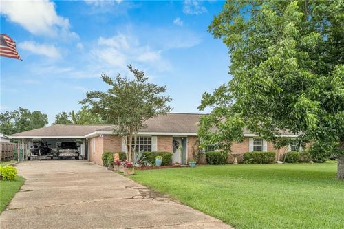 318 Evangeline Rd, Montz, LA, 70068-8920 | Card Image