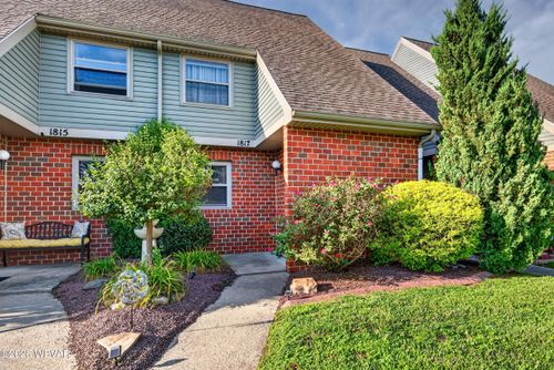 1817 Lincoln Dr, Williamsport, PA, 17701-2823 | Card Image