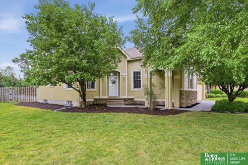 9816 S 28th Avenue Circle, Bellevue, NE, 68123 | Card Image