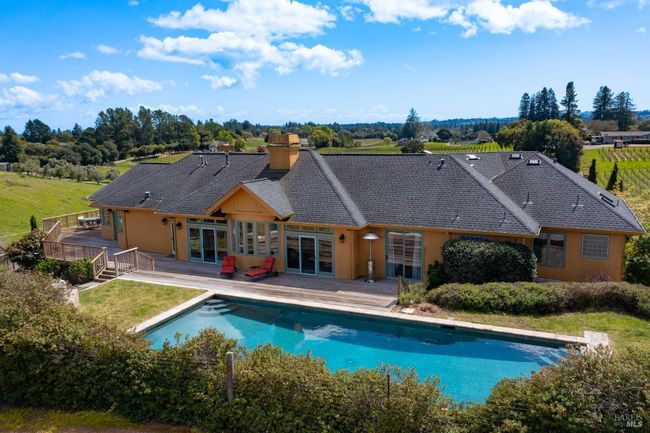 2614 Scotts Right Of Way, House other with 4 bedrooms, 4 bathrooms and 10 parking in Sebastopol CA | Image 74