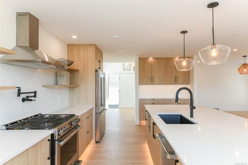 1547 Trumpeter Cres, Courtenay, BC, V9N8W6 | Card Image