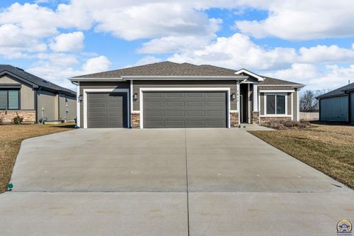 7612 Sw 24th Ter, Topeka, KS, 66614-6010 | Card Image