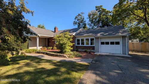 7 Sunset Ave, Matawan, NJ, 07747-3345 | Card Image