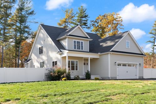 12 Meghan Cir, Raynham, MA, 02767-1596 | Card Image