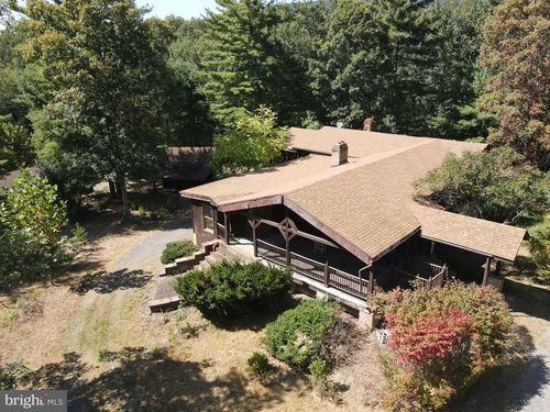 70 Radnor Dr, Delray, WV, 26714-4639 | Card Image