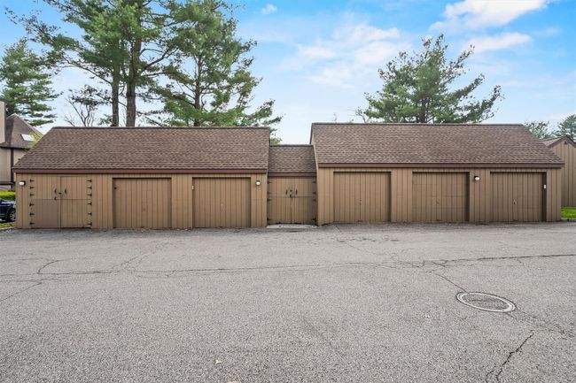 View of garage | Image 18
