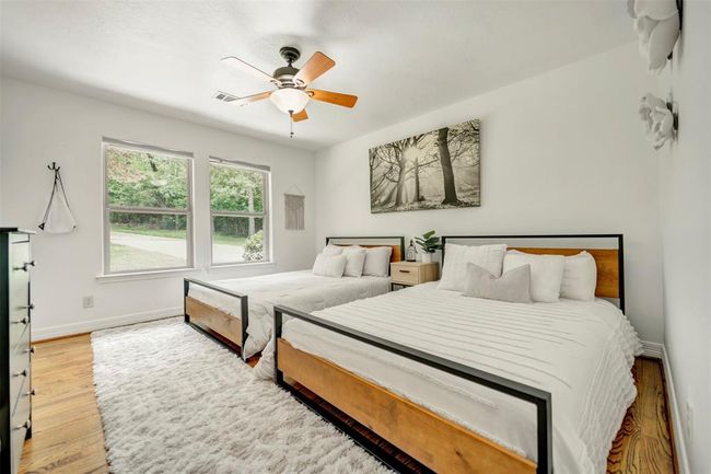 Oversized secondary bedroom fits 2 double beds | Image 29