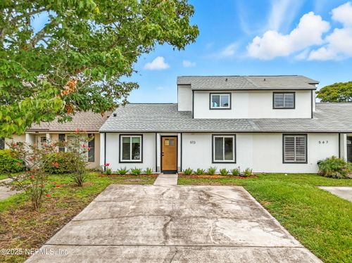 573 Aquatic Dr, ATLANTIC BEACH, FL, 32233-3851 | Card Image