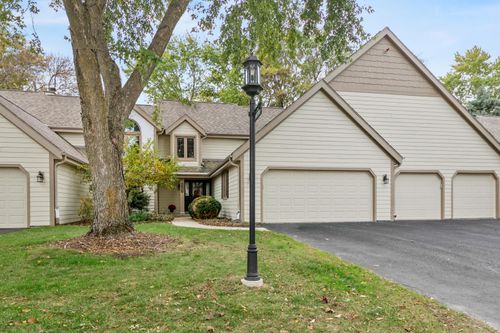 unit-a-18675 Saint Andrew Ln, Brookfield, WI, 53045-1907 | Card Image