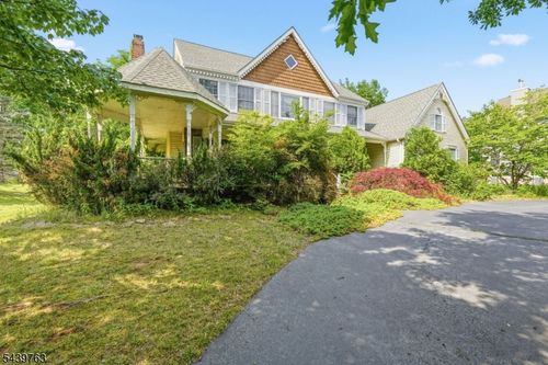 12 Railsedge Rd, Hillsborough, NJ, 08844-1216 | Card Image